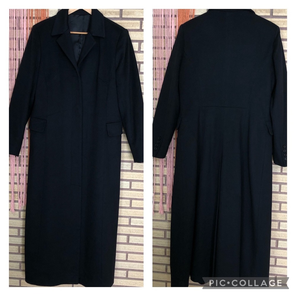Black Cashmere Blend Overcoat - Size 10 - Black Coat - Bust 43 - Martoni Canada